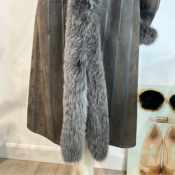 Custom Shearling 3/4 Coat With Fox Trim - Picture 13 of 17